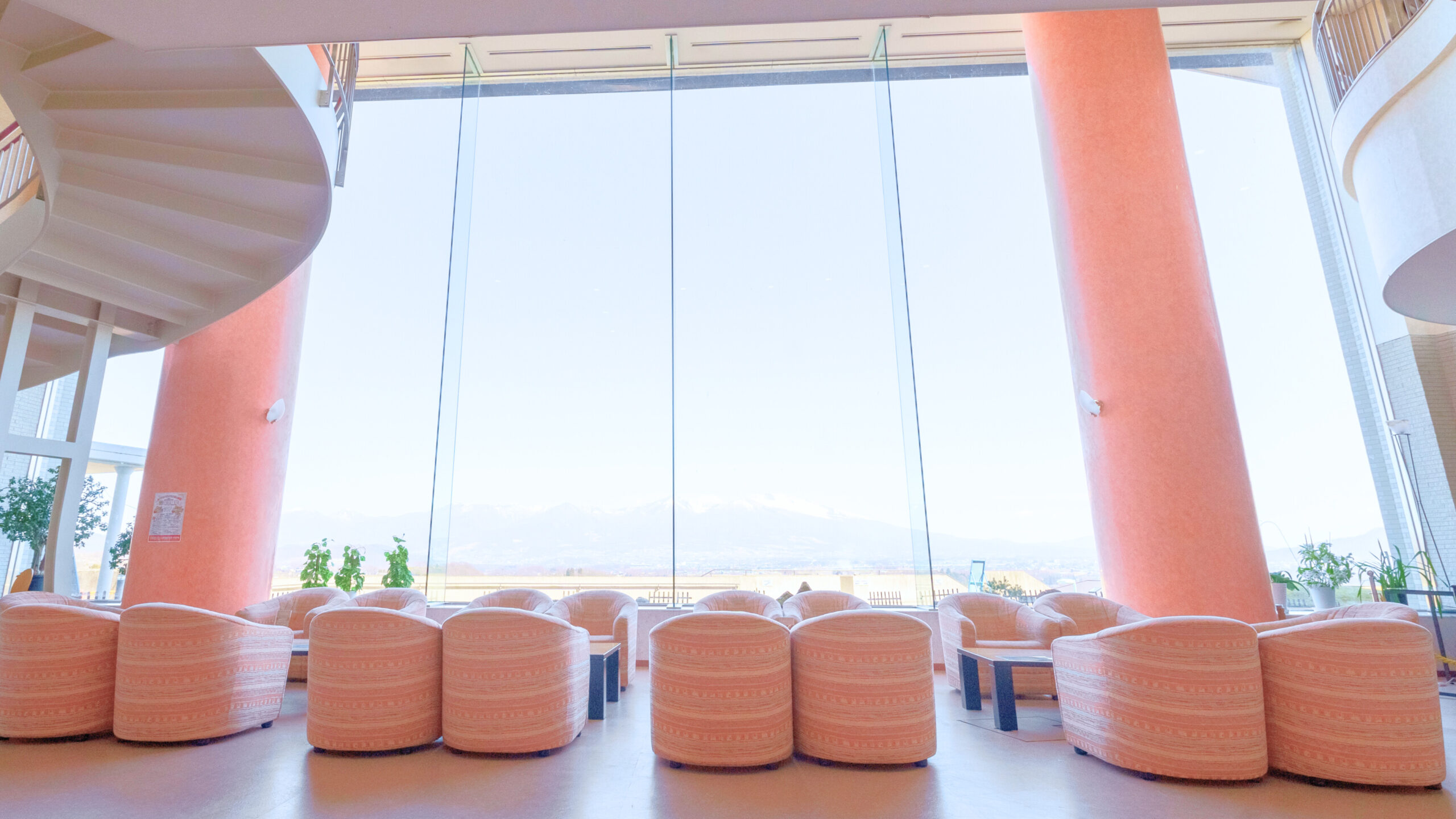 スパリゾートのぞみサンピア佐久本館1階貸しスペース